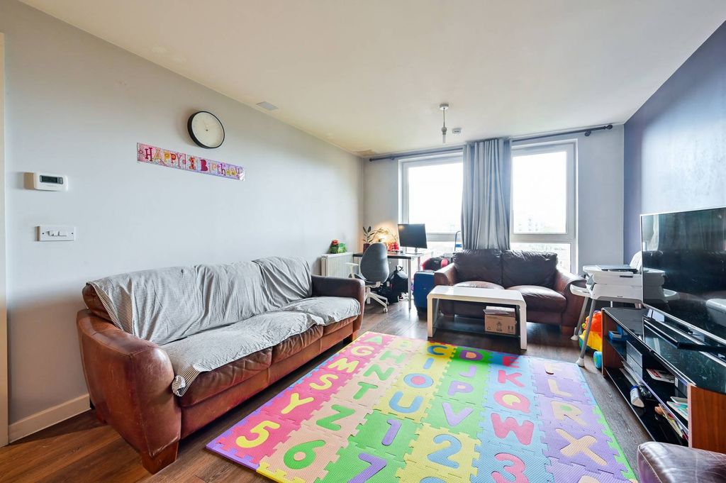 Property photo 3 of 9