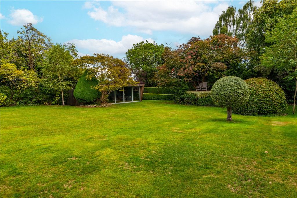 Property photo 2 of 35 Picture No. 68