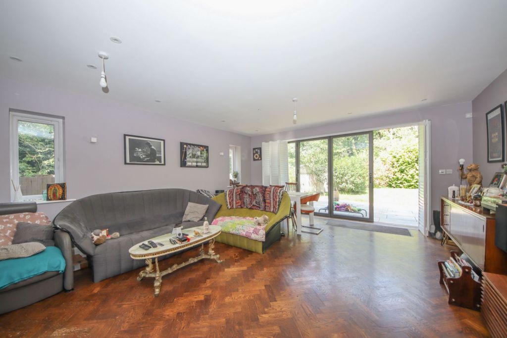 Property photo 2 of 14 Photo 56