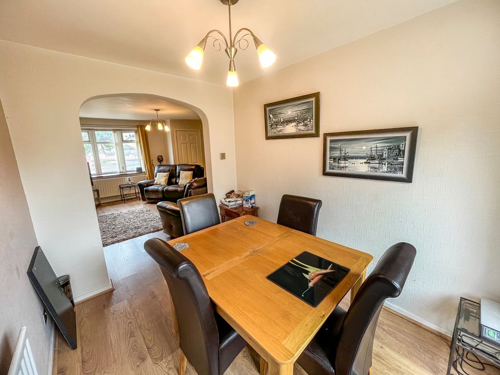 Property photo 3 of 15 Dining Room