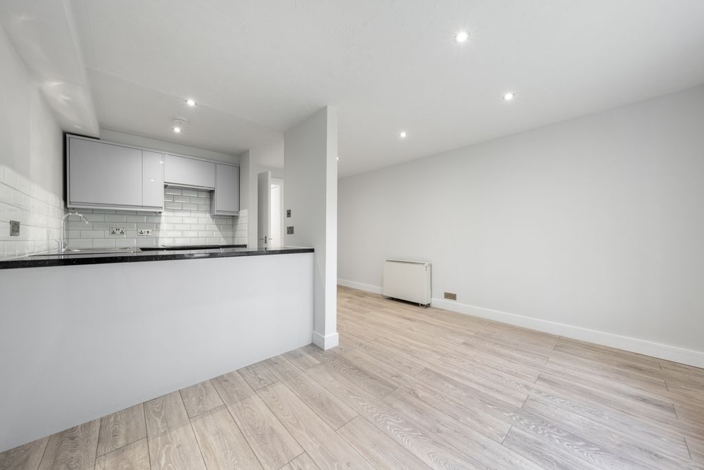 Property photo 2 of 8 Picture No. 08