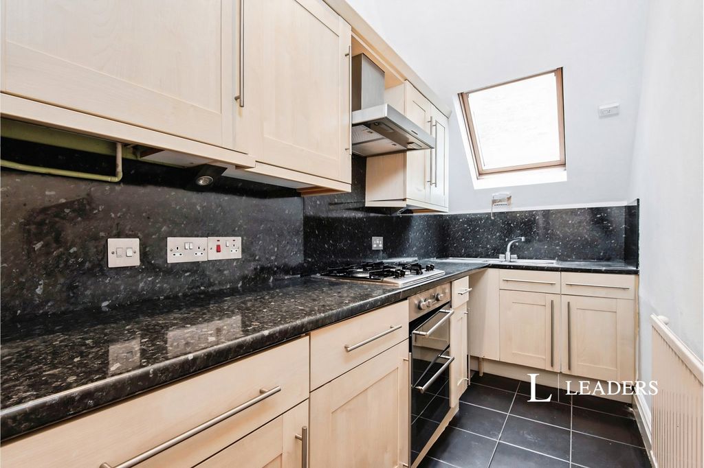 Property photo 2 of 8 Pbox-Img.Jpg