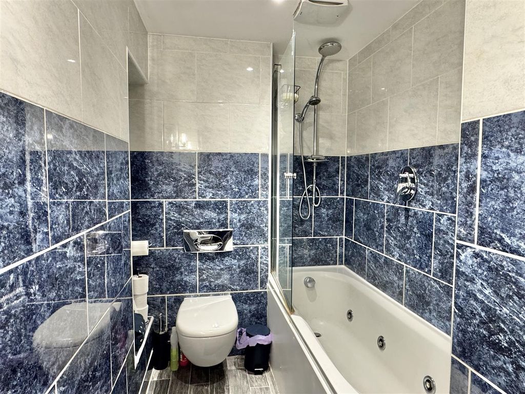 Additional image 8 of 2 bed flat for saleShrewsbury Street, Glossop SK13