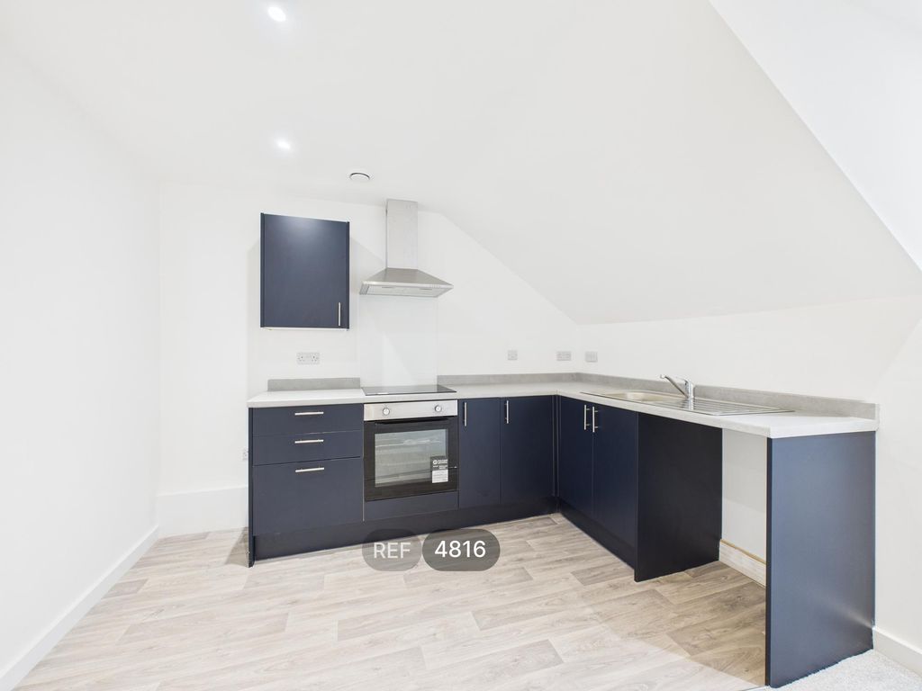 Property photo 3 of 12 Kitchen/Living Area