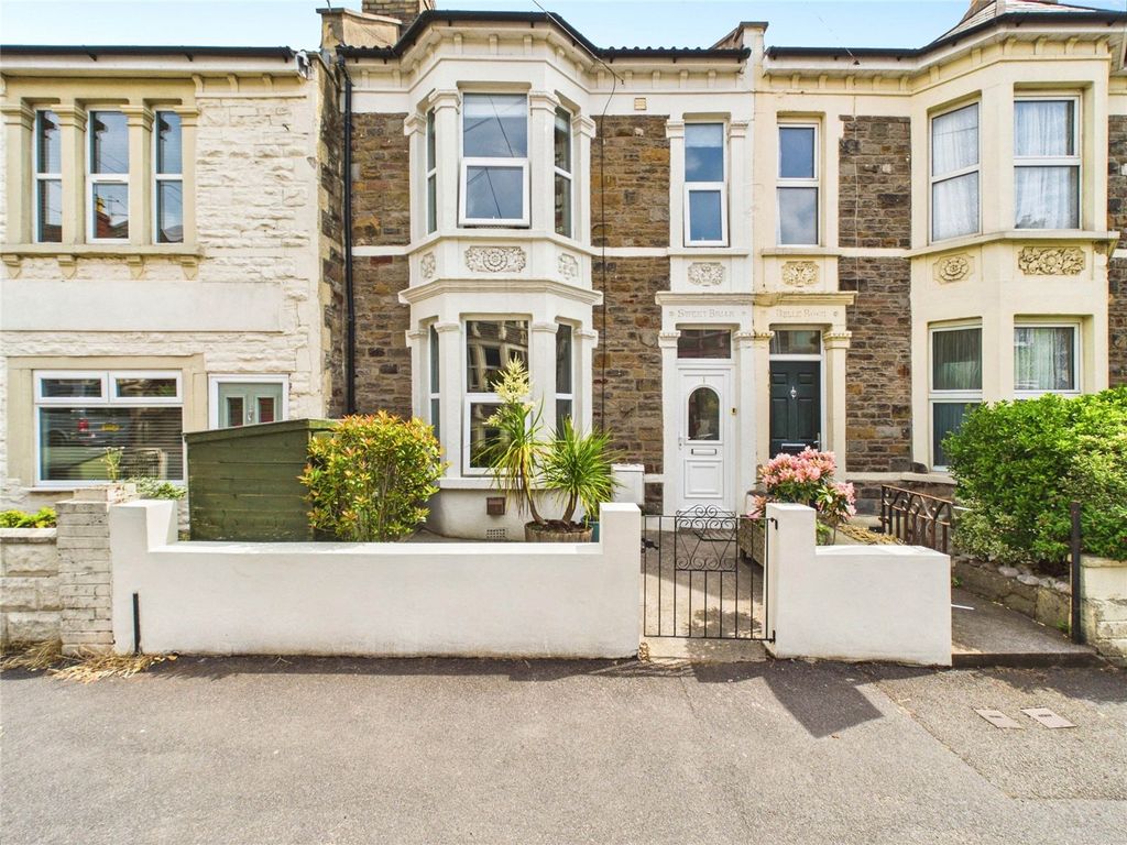 Property photo 2 of 21 Picture No. 27