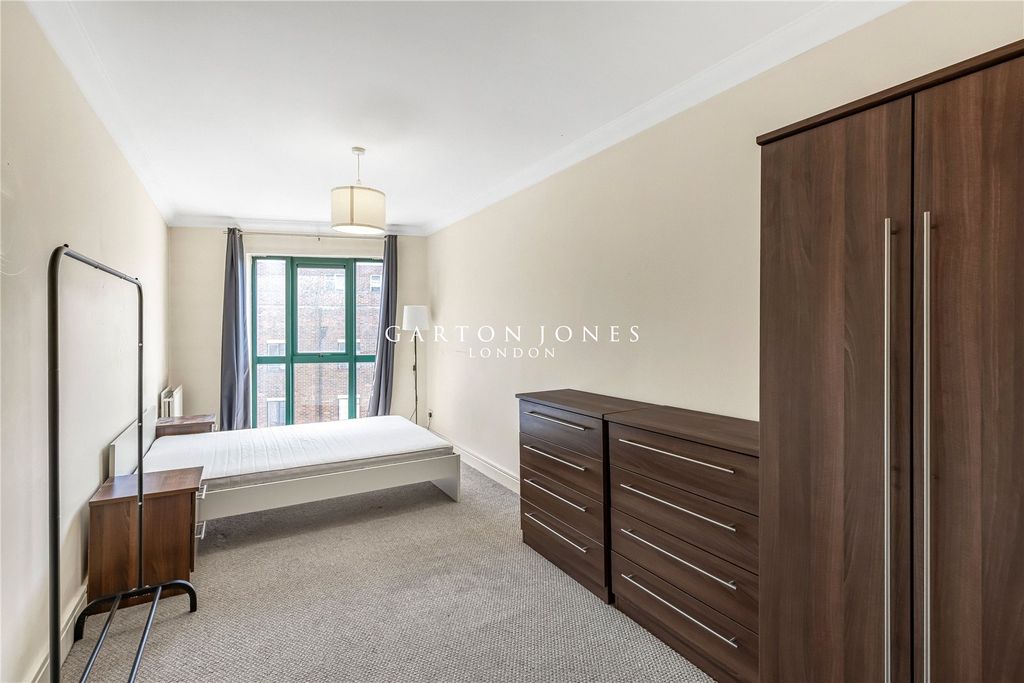 Property photo 3 of 12 Bedroom