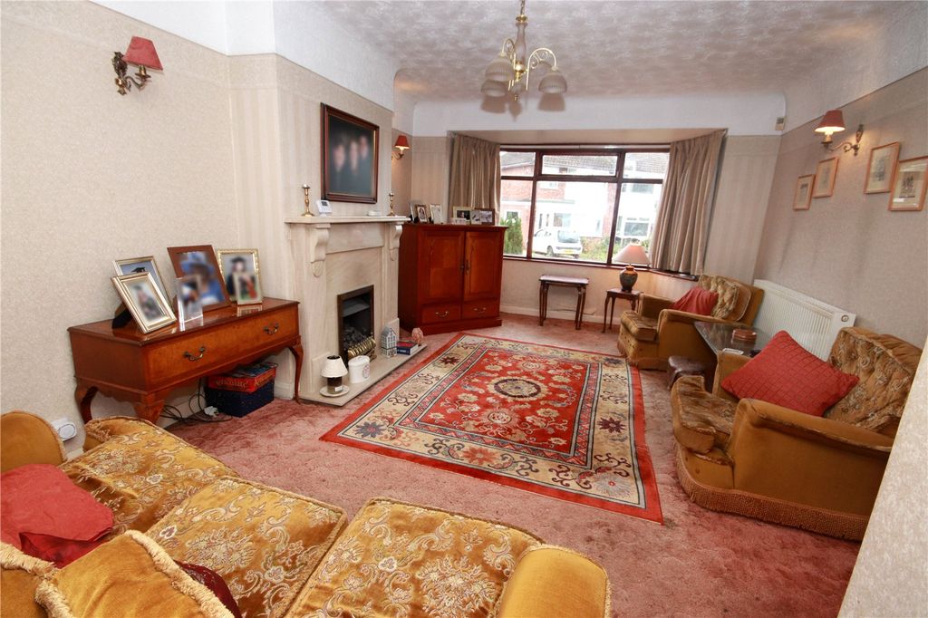 Property photo 2 of 22 Picture No. 15