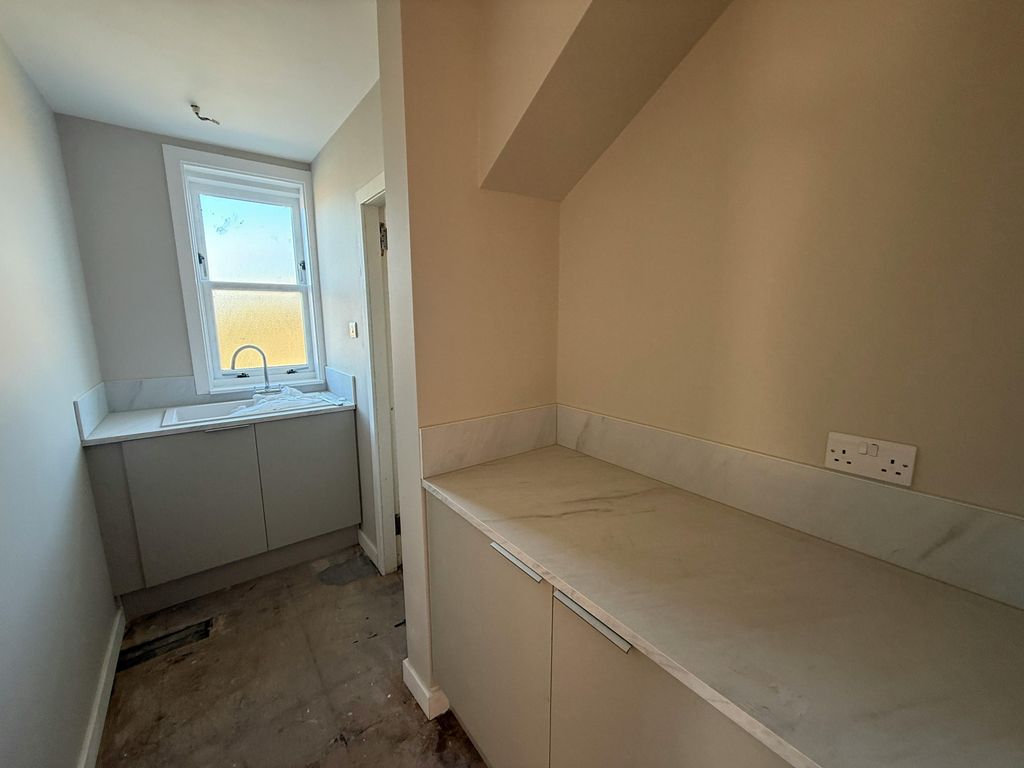 Property photo 2 of 12 Img_7513.Jpg