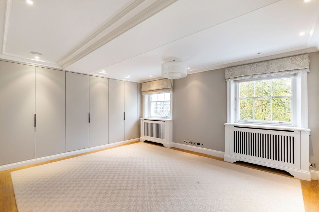 Property photo 3 of 16 Picture 3