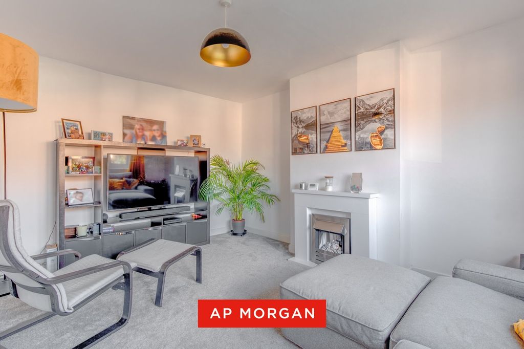 Property photo 2 of 15 Picture No. 06