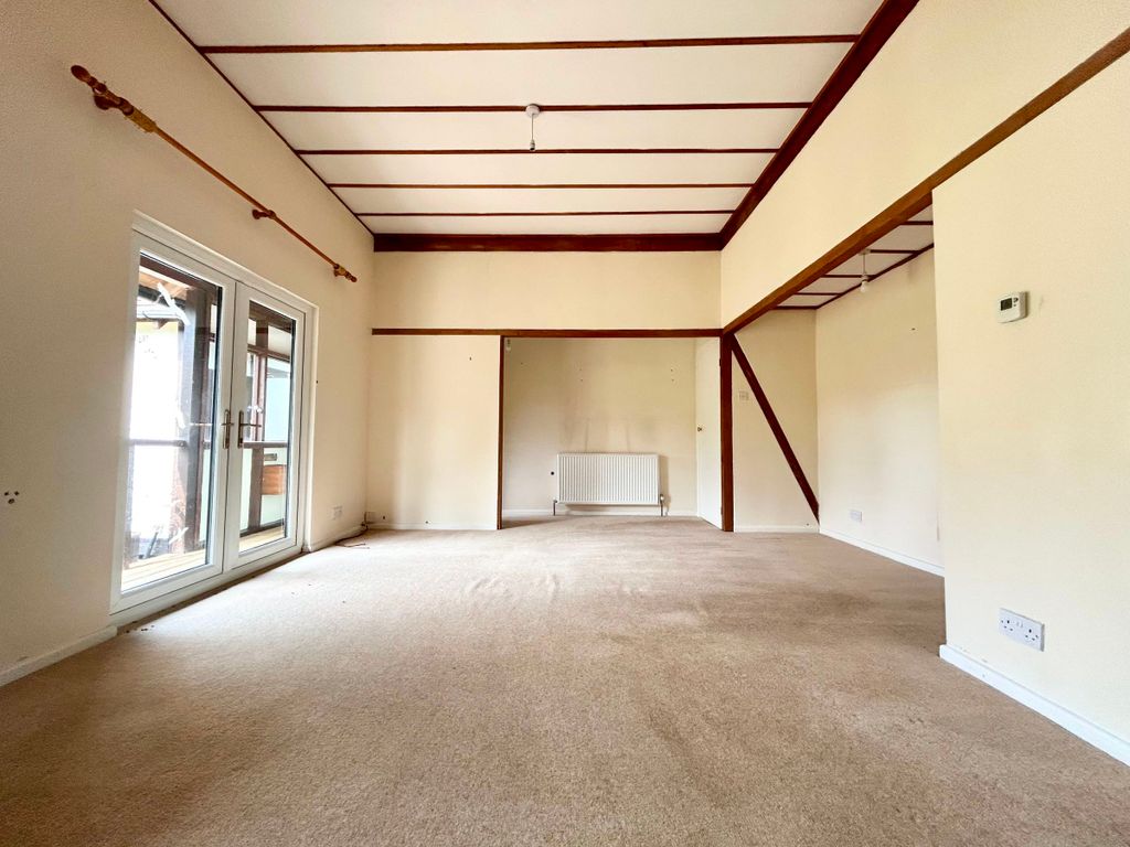 Property photo 3 of 7