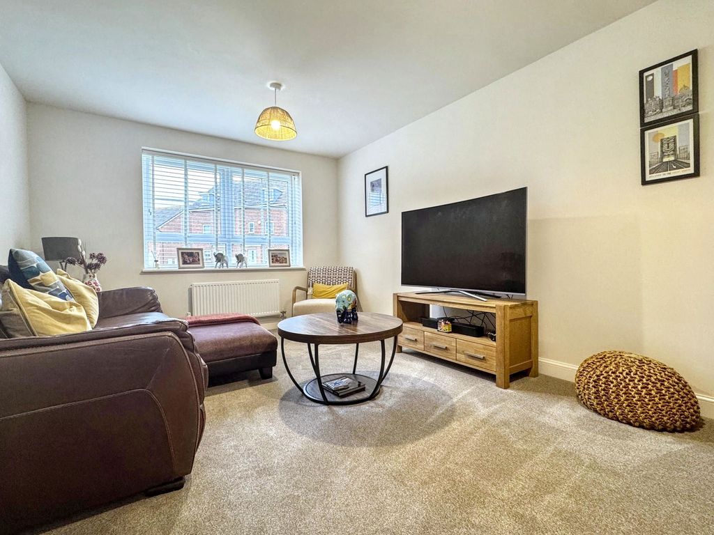 Property photo 3 of 26