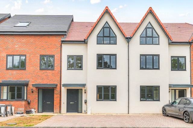 Property photo 1 of 17 External View