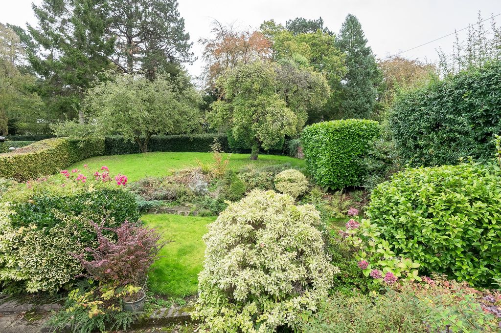 Property photo 2 of 17