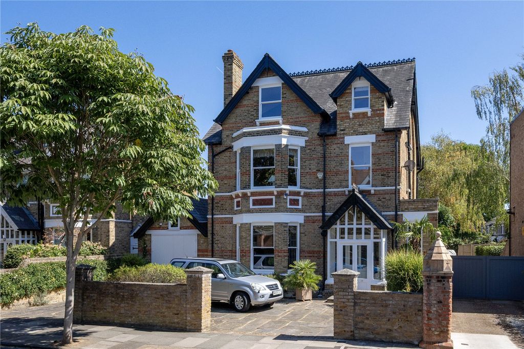 Property photo 1 of 18 Picture No. 02