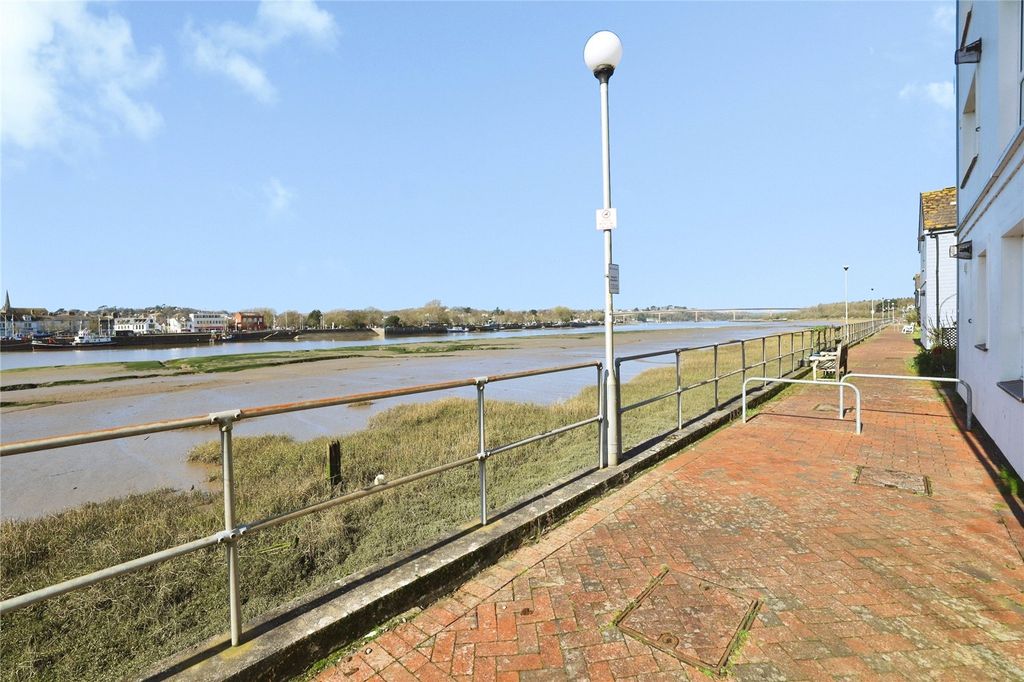 Property photo 3 of 15 Picture No. 05