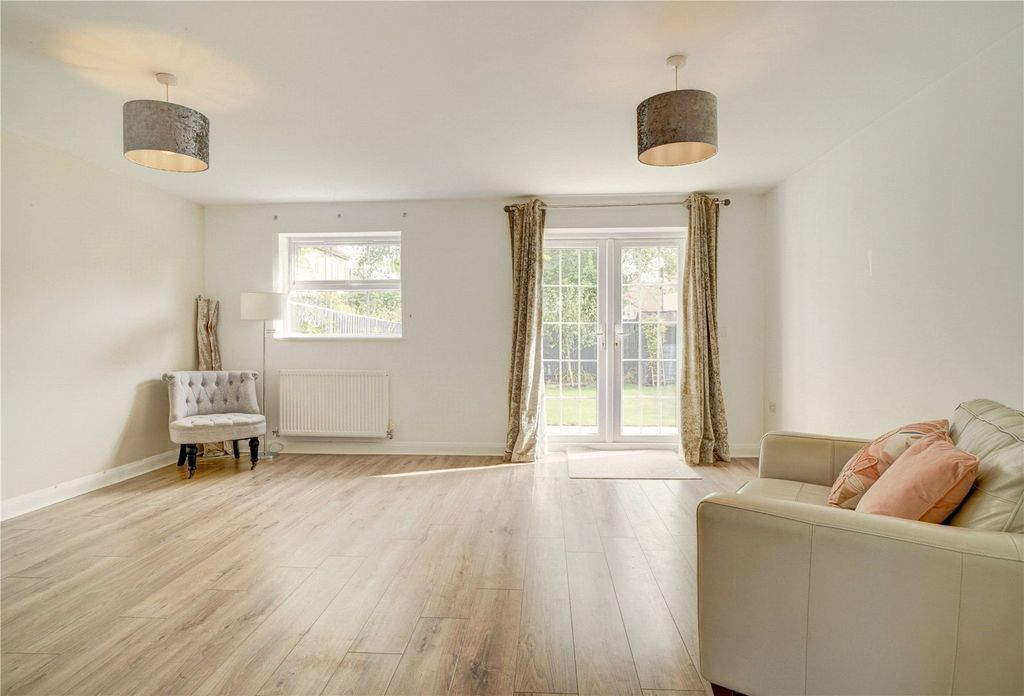 Property photo 3 of 14 Picture No. 19