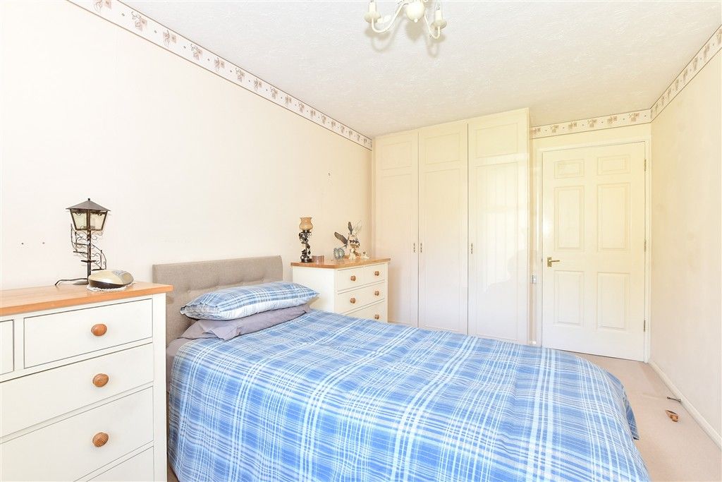 Property photo 1 of 7 Bedroom
