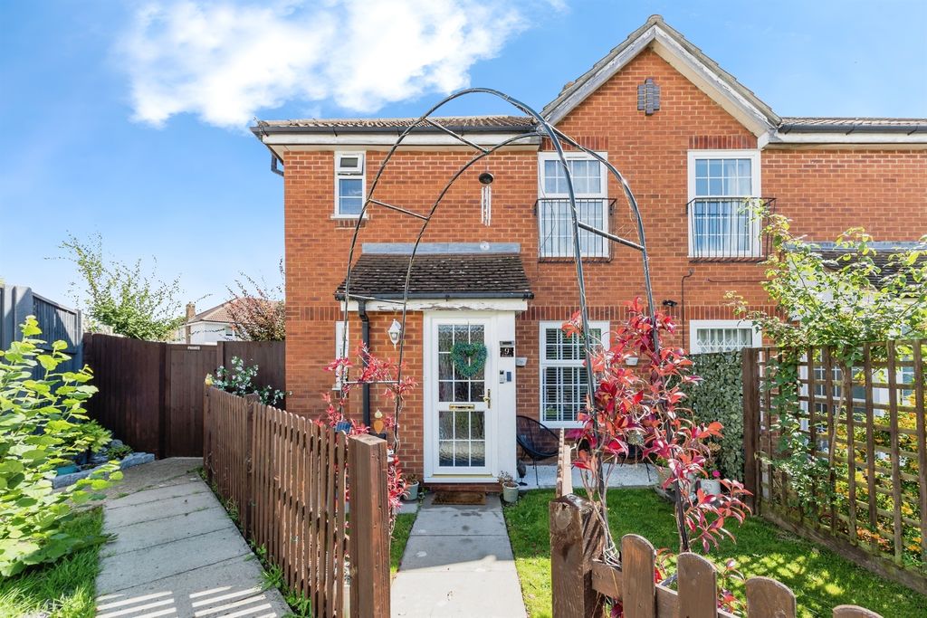 Property photo 1 of 17