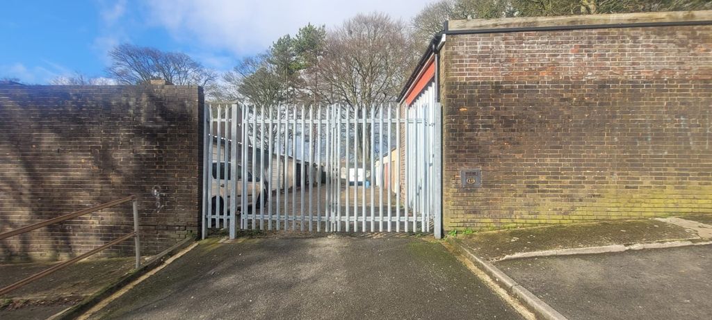 Property photo 2 of 3