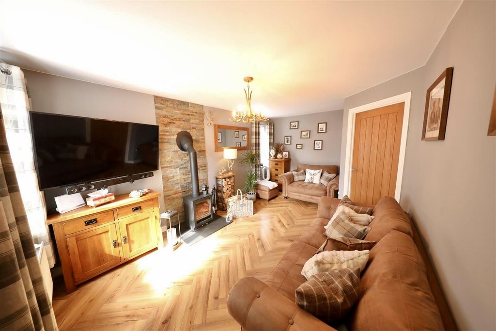 Property photo 2 of 21 Image 20-05-2025 At 18.47.Jpg