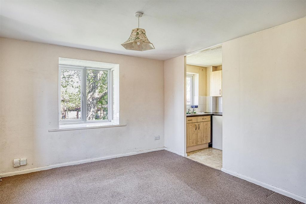 Property photo 3 of 7 316A7116_Hdr.Jpg