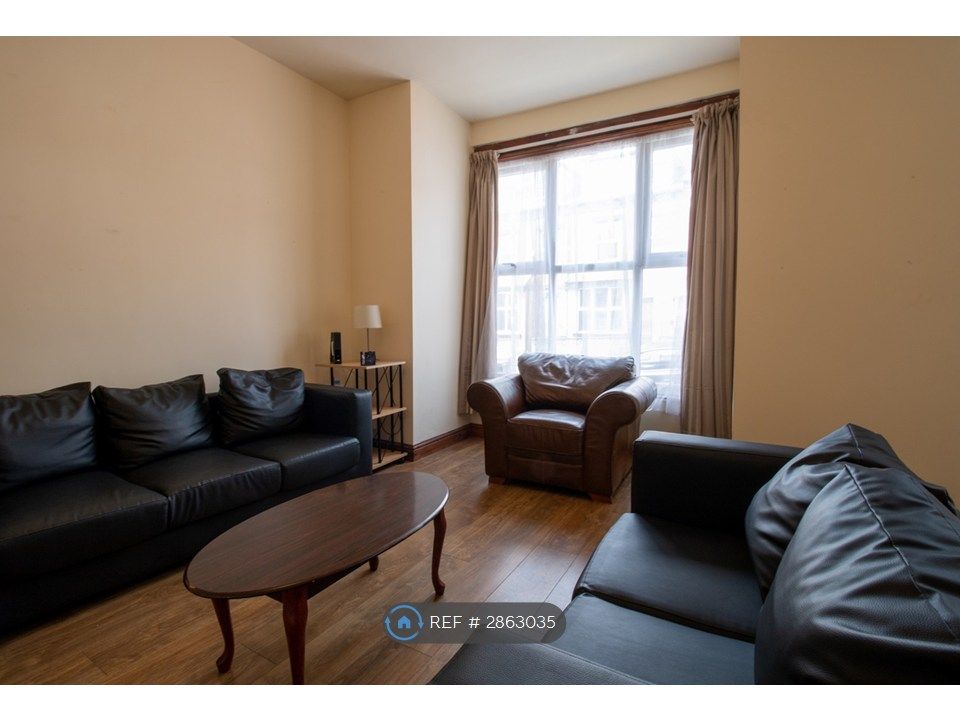 Property photo 3 of 23