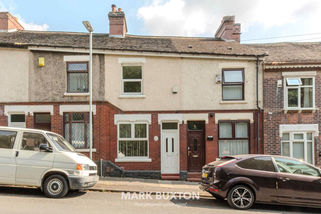 Property photo 1 of 18