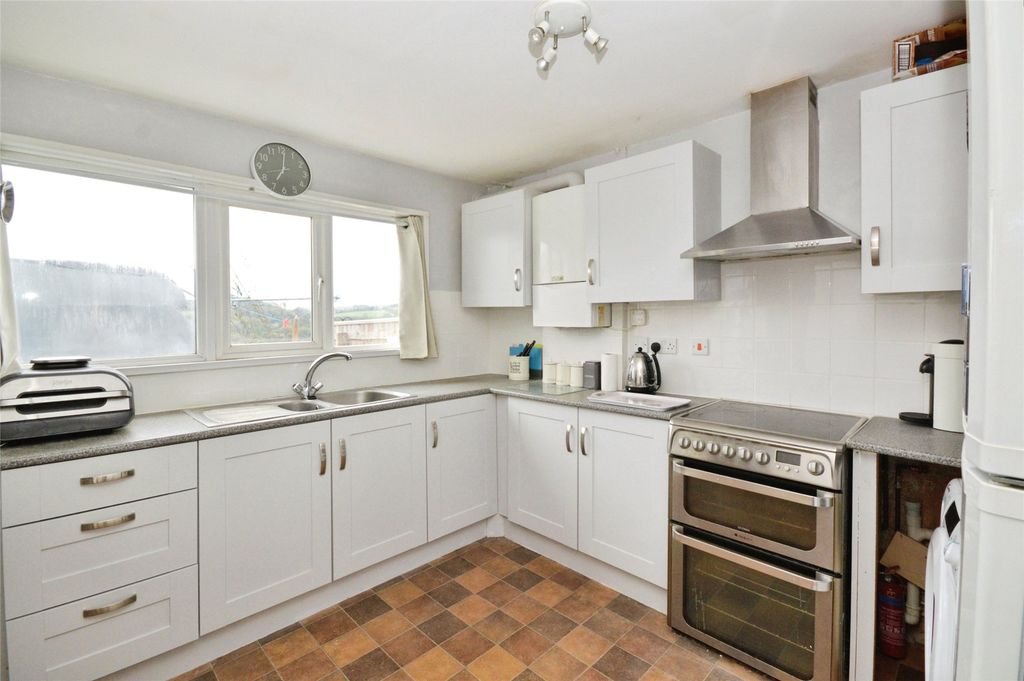 Property photo 3 of 12 Picture No. 05