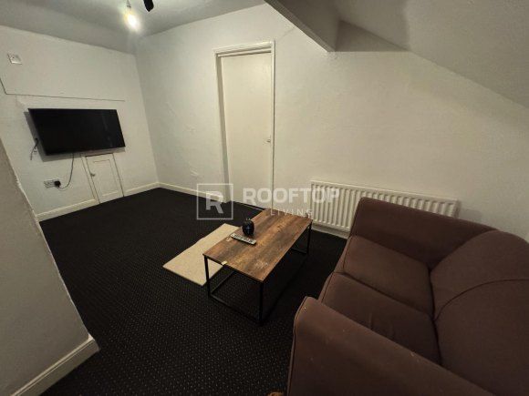 Property photo 1 of 16 8605725.Jpg