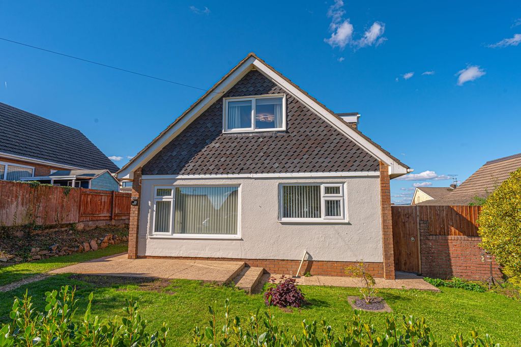 Property photo 1 of 43