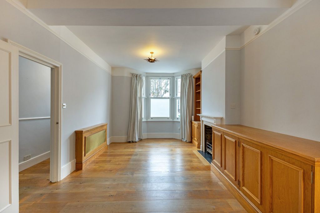 Property photo 2 of 16 Reception Room