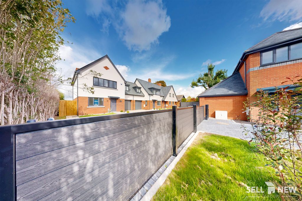 Property photo 2 of 42 Development 