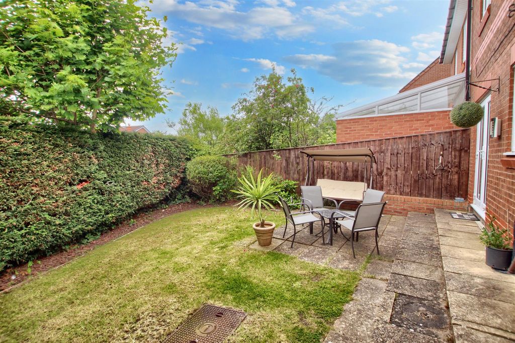 Property photo 2 of 3