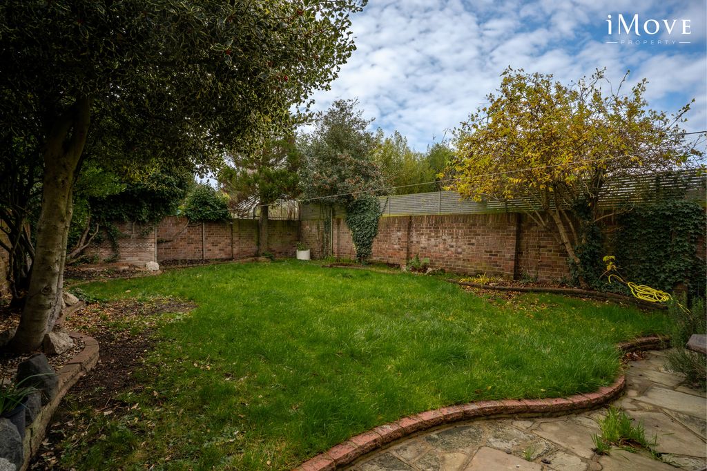 Property photo 3 of 30