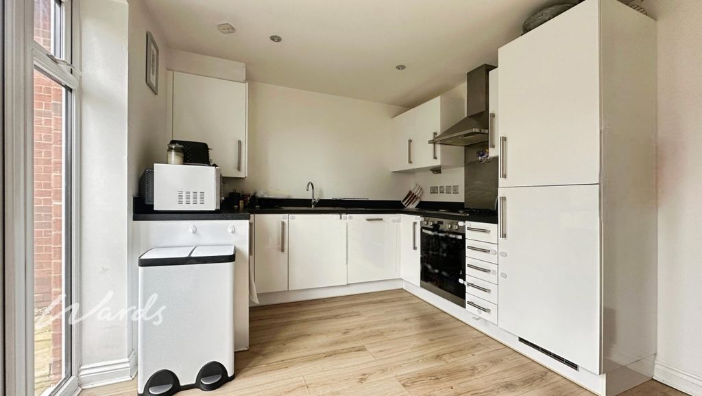 Property photo 2 of 18 Kitchen/Dining Area