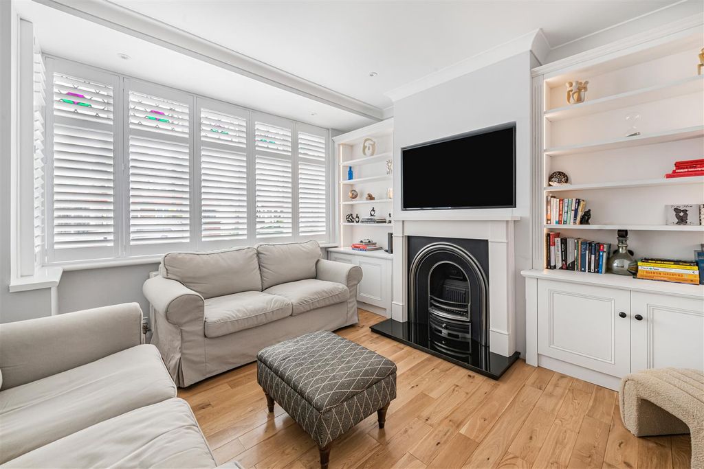 Property photo 2 of 17 6_78880.Jpg