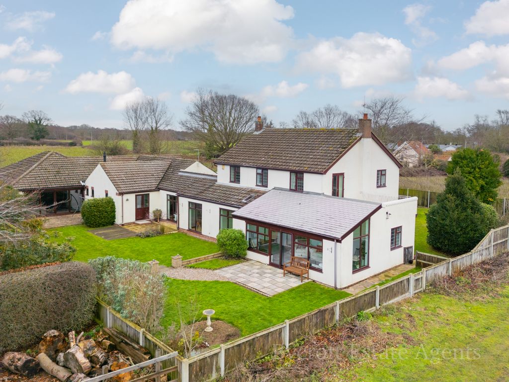 Property photo 2 of 24