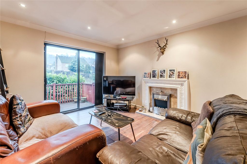 Property photo 3 of 12 Picture No. 05