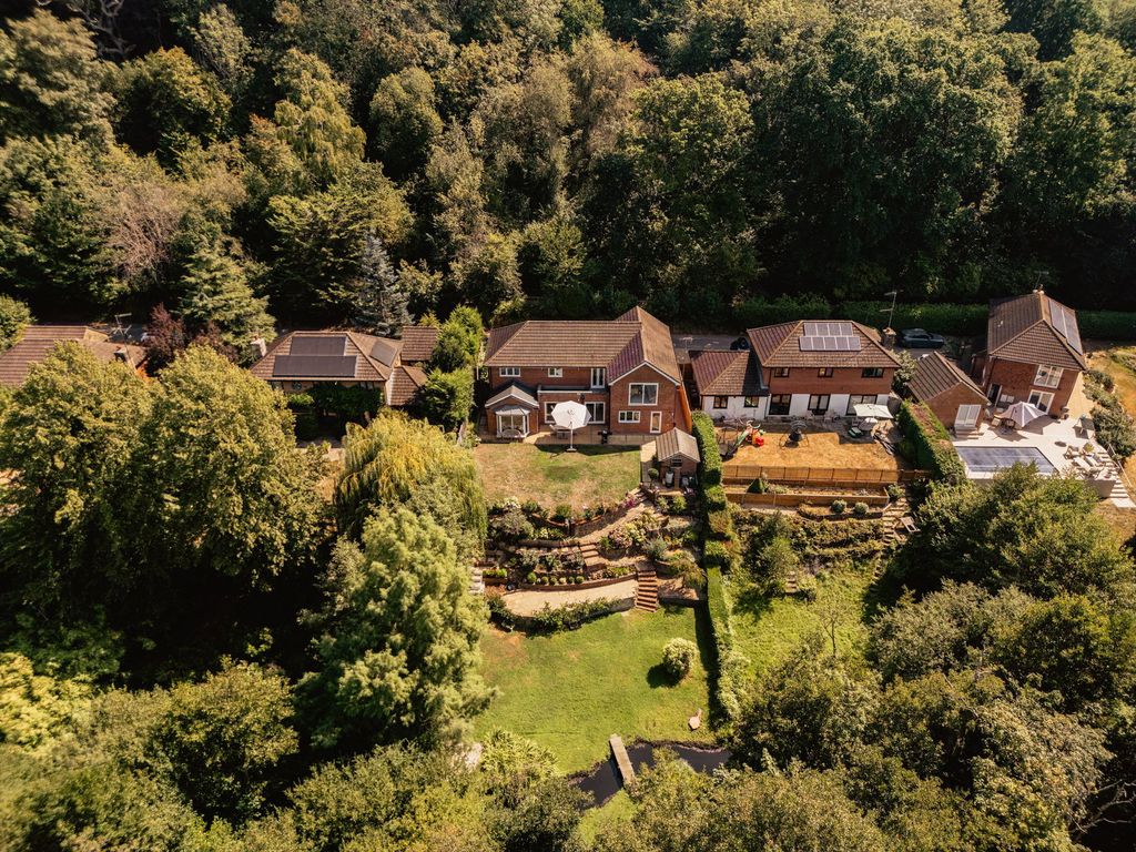 Property photo 1 of 30