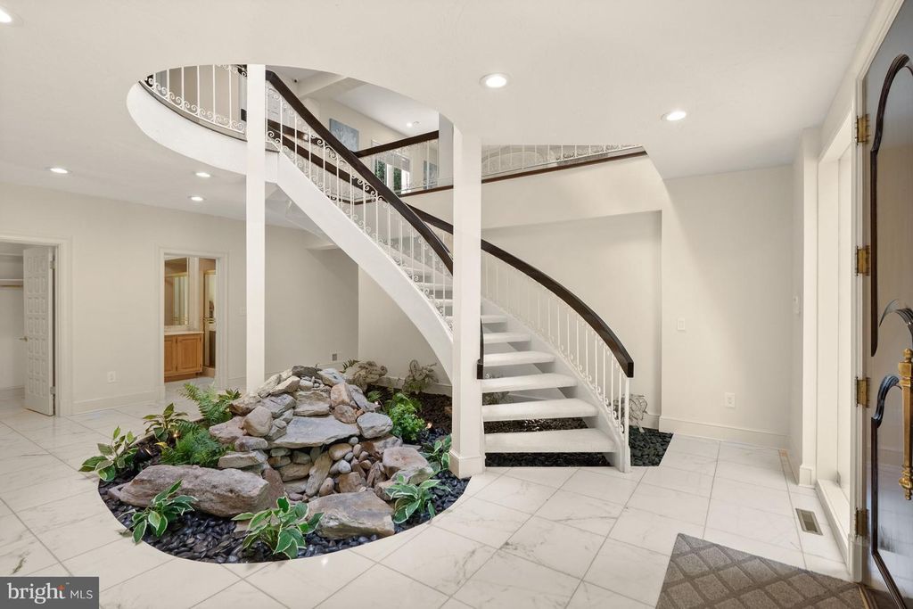 Property photo 3 of 21 <Alttext/>