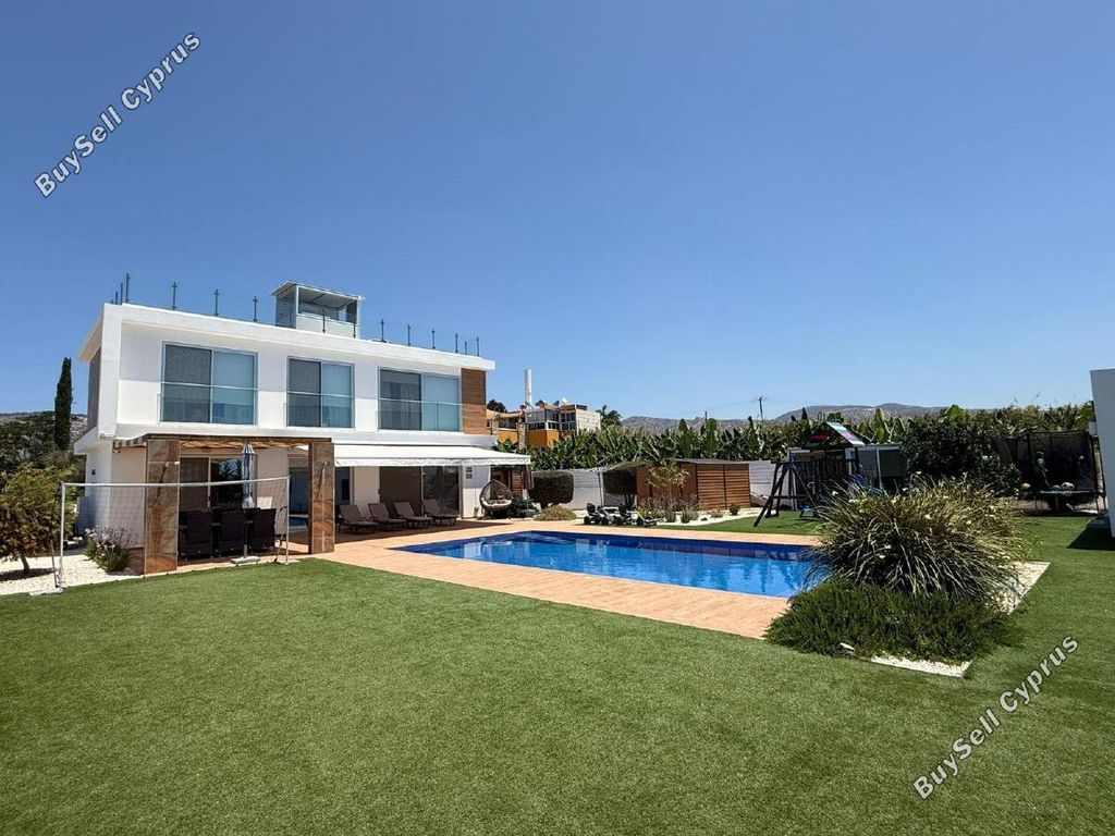 Property photo 1 of 73