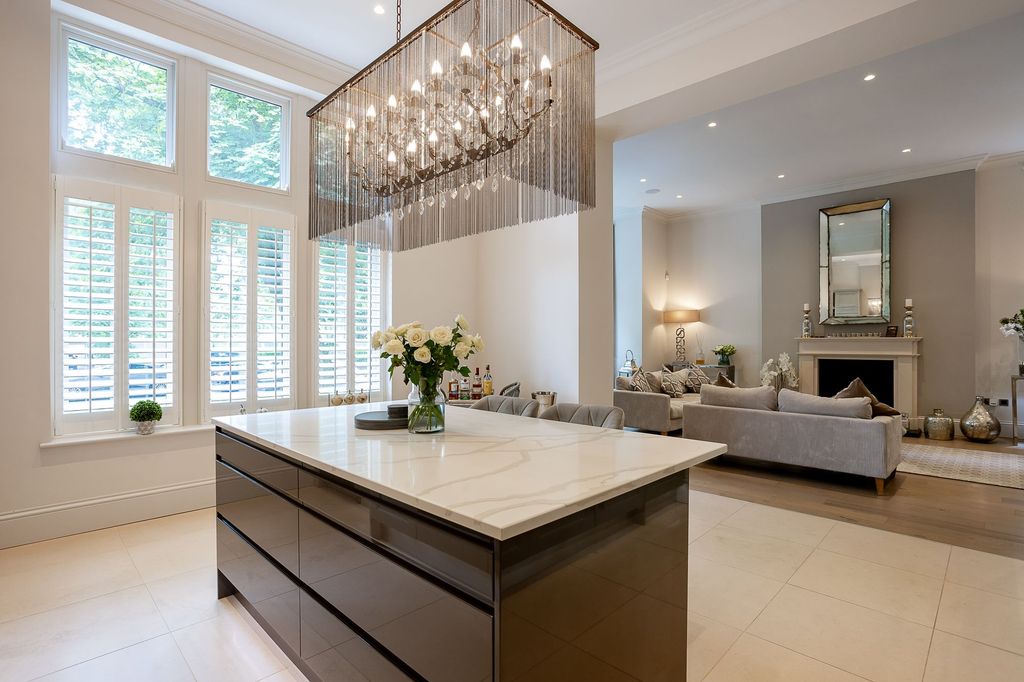 Additional image 6 of 2 bed flat for saleVictoria Avenue, 21 Victoria Avenue HG1