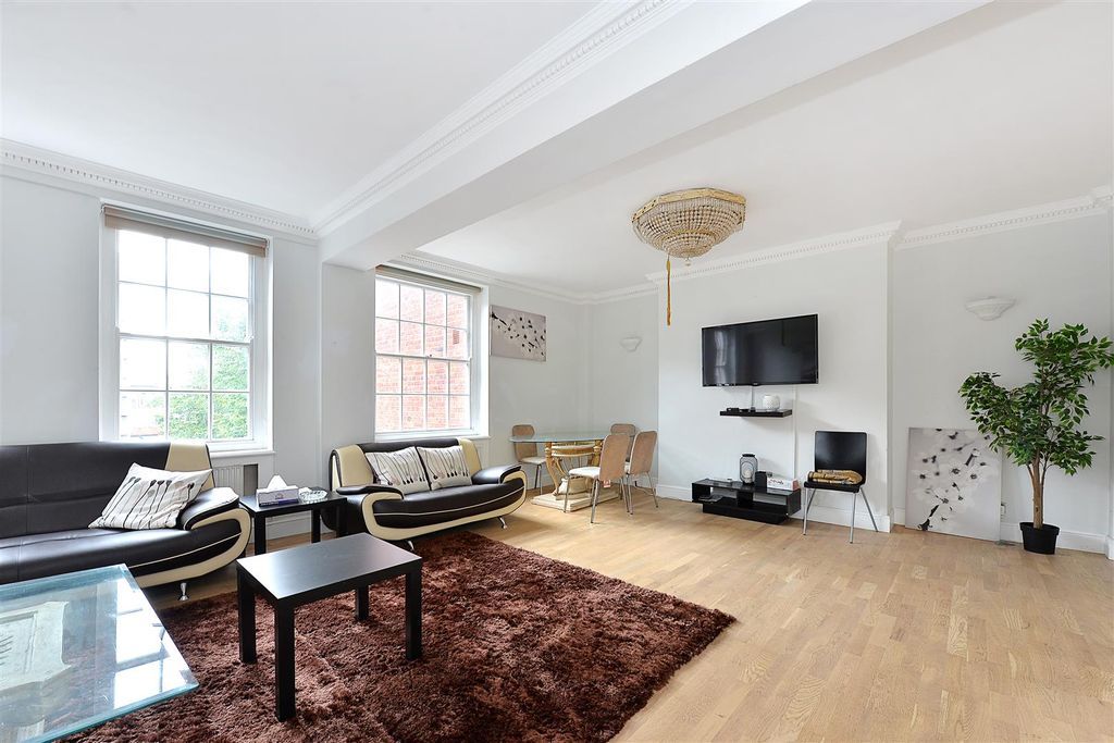 Property photo 3 of 11 87-15-Portman-Square-02.Jpg