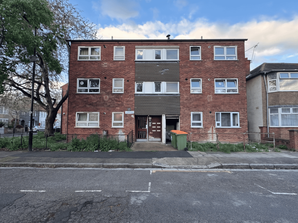 Property photo 1 of 16