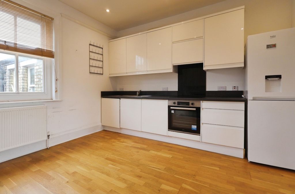 Property photo 3 of 30