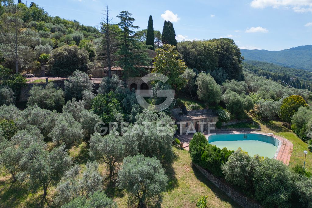 Property photo 1 of 61 Exteriors