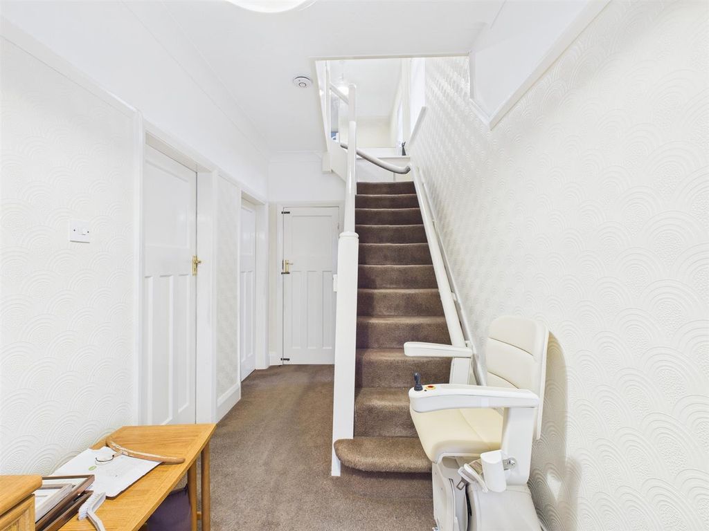 Property photo 2 of 34 Cam03844G0-Pr0385-Still001.Jpg