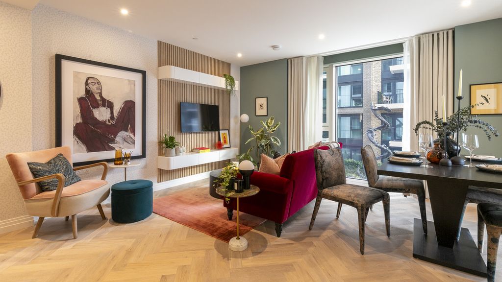 Property photo 2 of 12