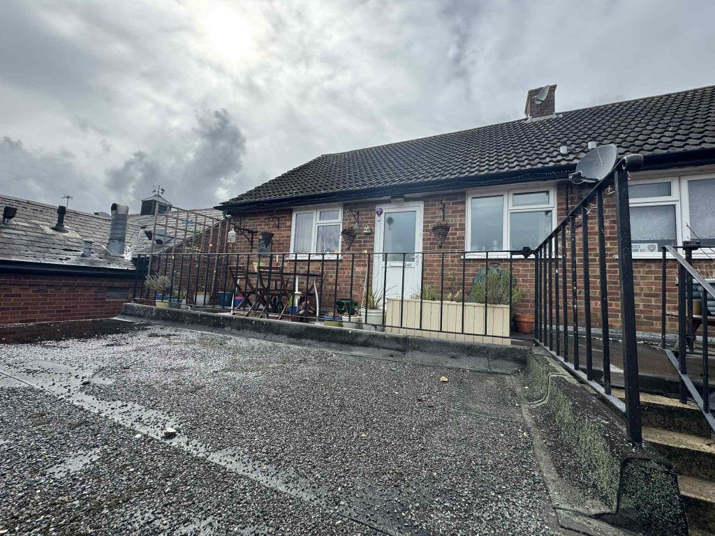 Property photo 1 of 6